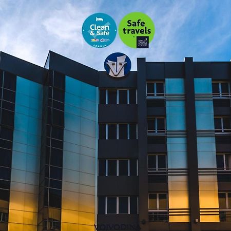 Hotel Vojvodina Зренянин Экстерьер фото
