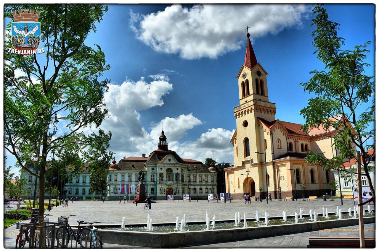 Hotel Vojvodina Зренянин Экстерьер фото