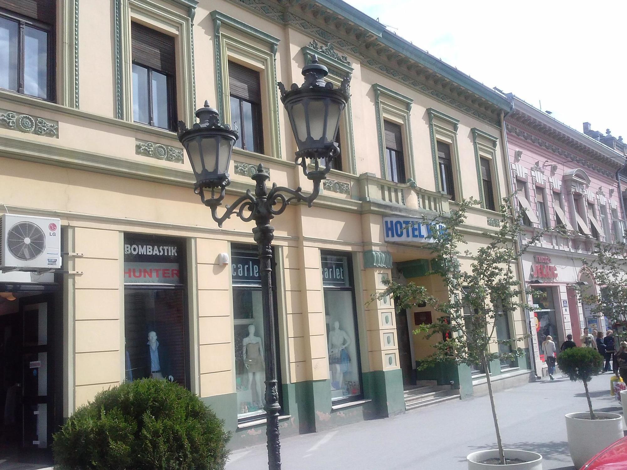 Hotel Vojvodina Зренянин Экстерьер фото